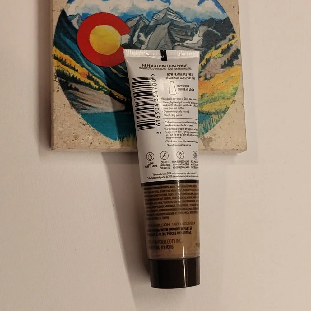 COVERGIRL Clean Invisible Foundation - 148 Perfect Beige